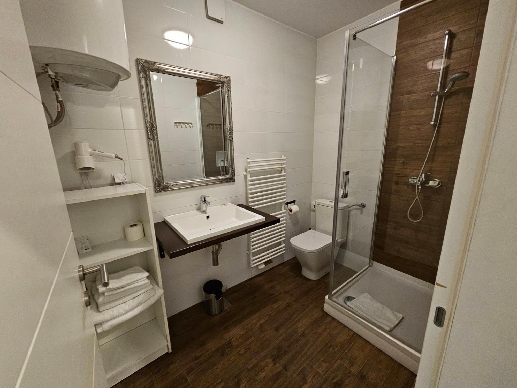 Home Apartmani I Sobe Osijek Zewnętrze zdjęcie