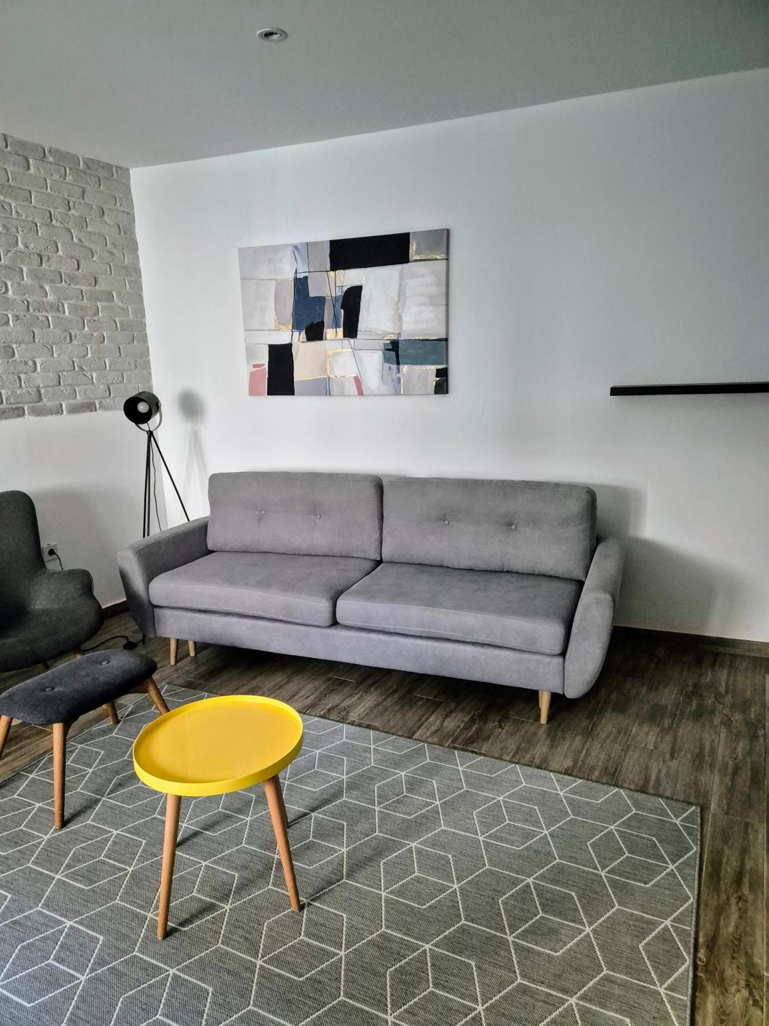 Home Apartmani I Sobe Osijek Zewnętrze zdjęcie