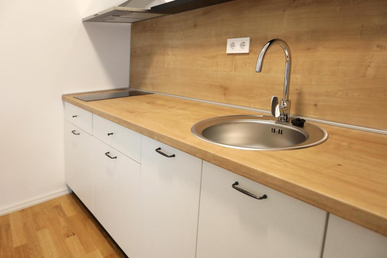 Home Apartmani I Sobe Osijek Zewnętrze zdjęcie